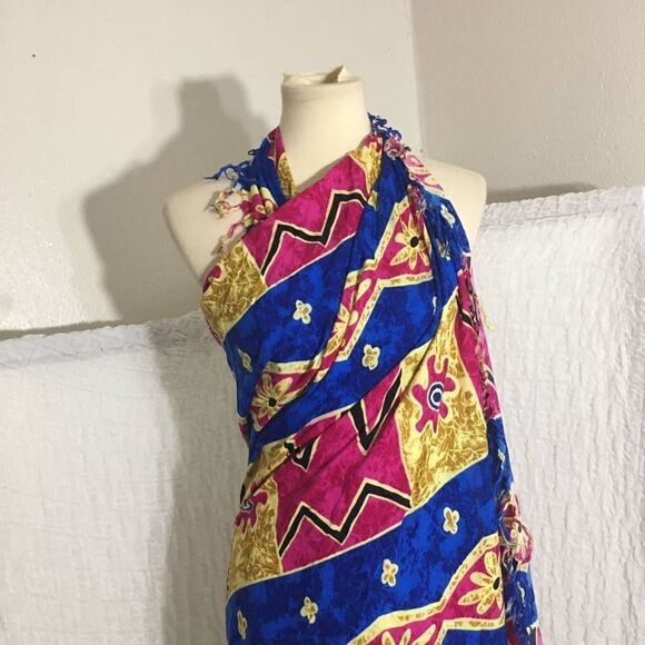 Colorful Multiple-print Swim Cover-Up Sarong - Picture 4 of 8